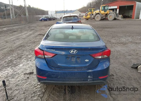 2016 Hyundai Elantra Se z USA, uszkodzony, nr VIN 5NPDH4AE3GH655097
